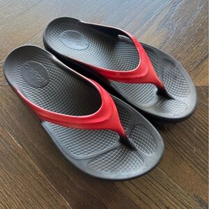 Oofos Flip Flops